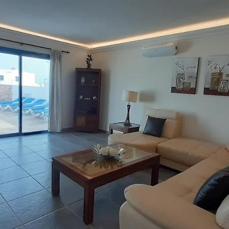 Perdomo Villa *